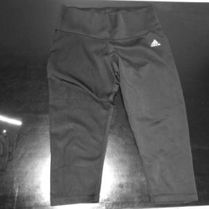 Black addidas 3/4 length workout tights